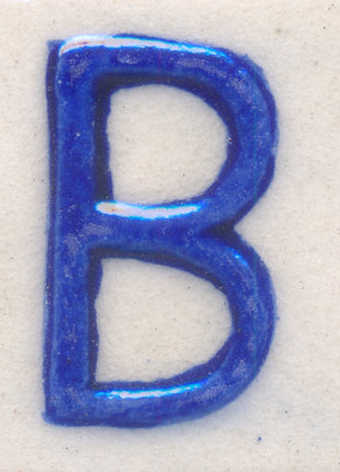 Blue B alphabet white tile (2x2)