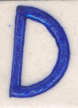 Blue D alphabet white tile (2x2)