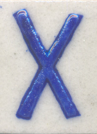Blue X alphabet white tile (2x2)