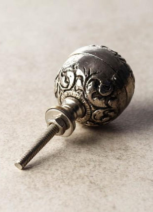 Antique Silver Round Metal Knob